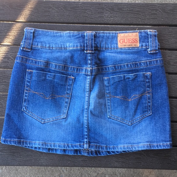 Guess jeans mini skirt 26 LIKE NEW! - Picture 6 of 8
